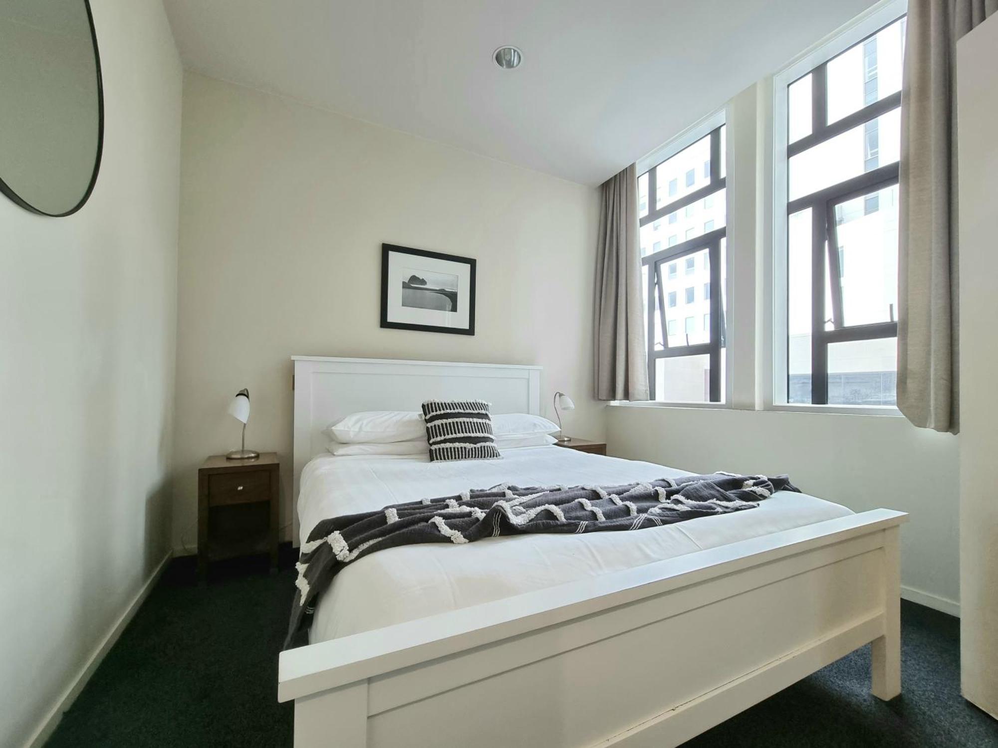Urban Deco Apartment On Queen Street Auckland Oda fotoğraf