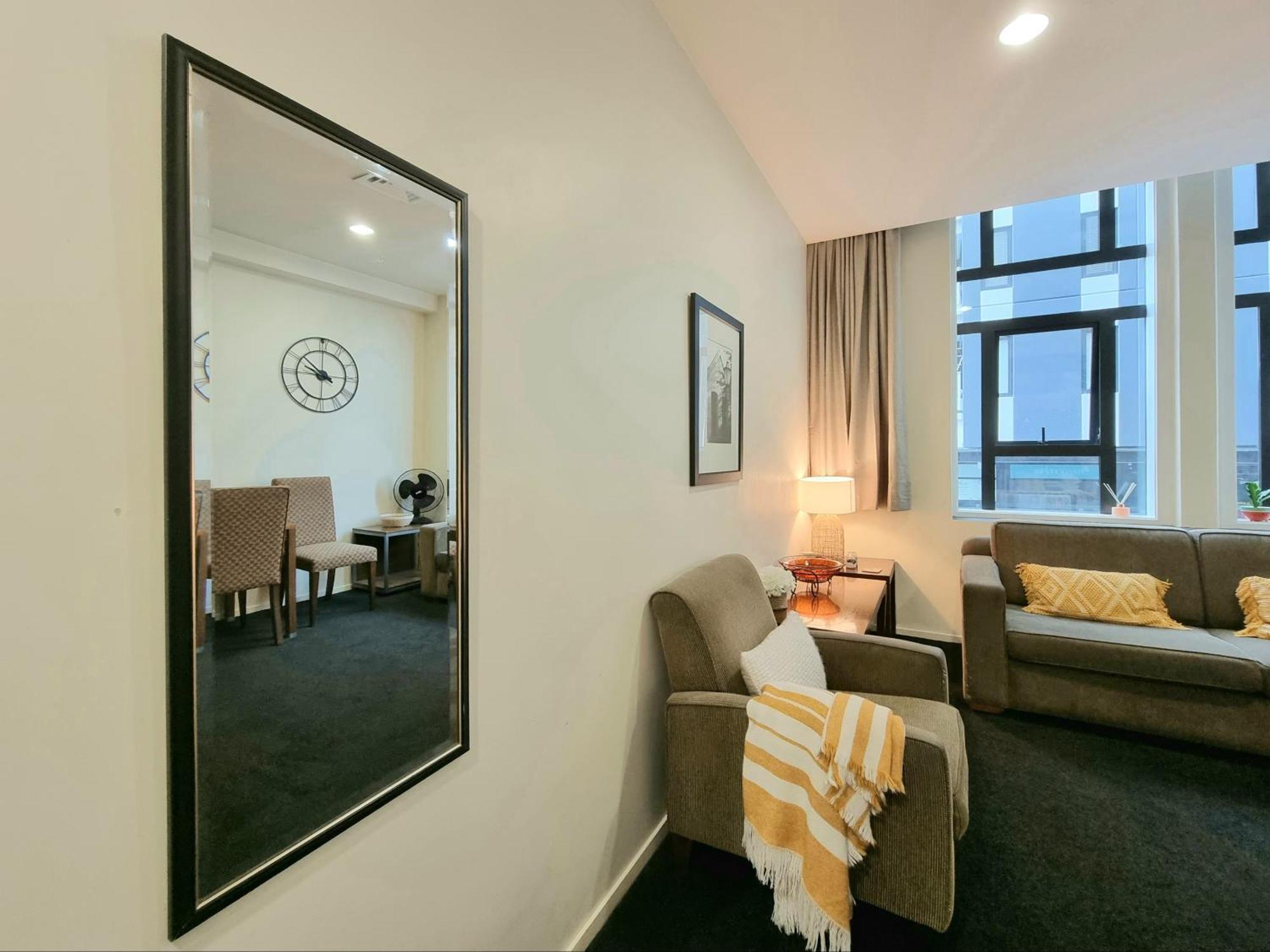 Urban Deco Apartment On Queen Street Auckland Oda fotoğraf