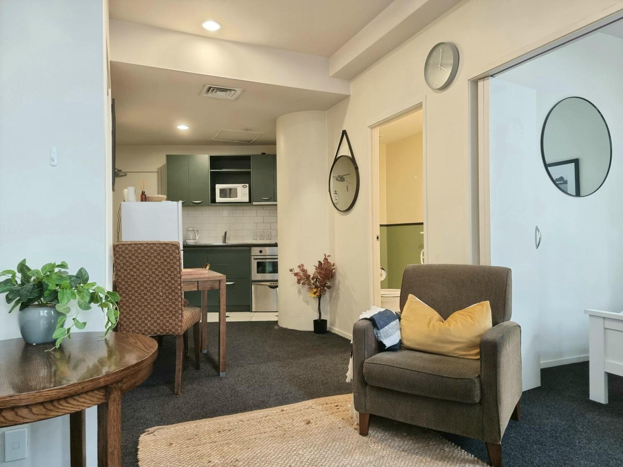 Urban Deco Apartment On Queen Street Auckland Oda fotoğraf